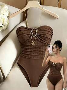 Selianne Bodysuit Feminino Marrom com Acessórios de Fivela de Metal, Roupa de Verão Estilo Férias para Mulheres, Roupa de Praia para Mulheres, Roupa de Verão para Mulheres - Castanho - Visão 1