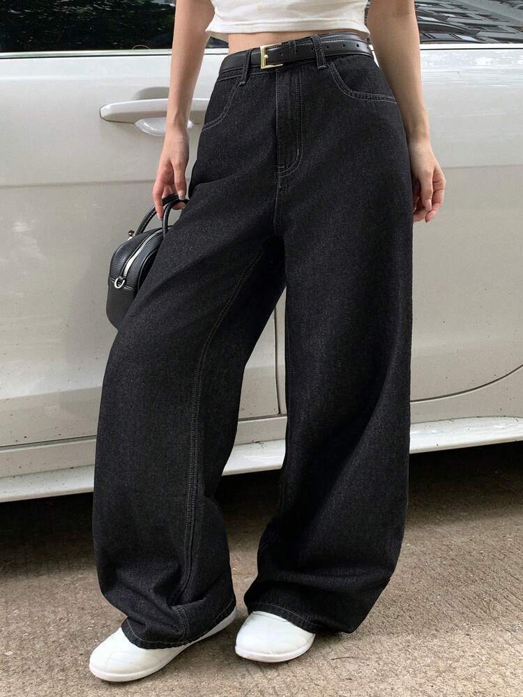 Women's Loose Fit Casual Jeans With Star Patch Pockets