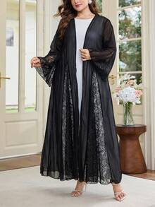 Al Najma عباءة نسائية أنيقة وأنيقة بتصميم إسبلايس من الشيفون والدانتيل الأسود للسيدات ذوات الحجم الكبير - الأسود - مشاهدة 7