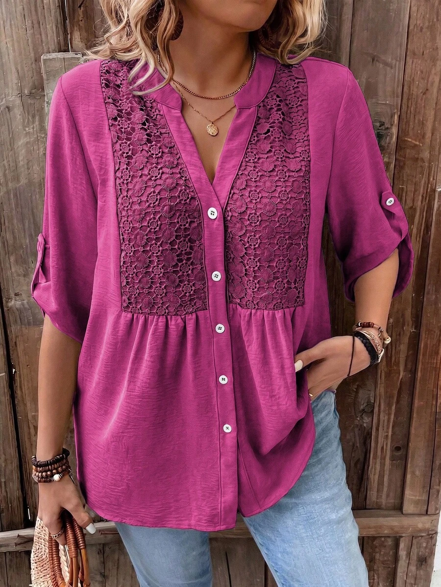 SHEIN LUNE 大码蕾丝拼接七分袖V领纽扣休闲度假衬衫 - 紫色 - 查看 1