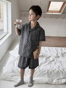 DAZY 豹纹翻领纽扣衬衫，适合幼儿男童，家居服 - 深灰色 - 查看 8