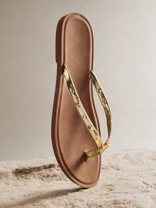 SHUZIA Women's Minimalist Seastar Seashell Decor Thong Strap Slip-On Flat Sandals - Gold - View 5