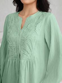 Graceveil Camisa de manga larga con cuello entallado, unicolor con textura y parches de encaje - Verde - Ver 3