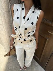SHEIN PariChic Französische Polka Punkt Satin ärmelloses Taille geraffte Bluse Sommer Tops für Frauen - Aprikosenfarben - Übersicht 5