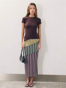 Nöista Patchwork Midi Skirt Features A High-Waisted, H-Line Silhouette With Unique Visual Impact From The Diagonal Design.Comfortable To Wear. - Multicolor - View 1
