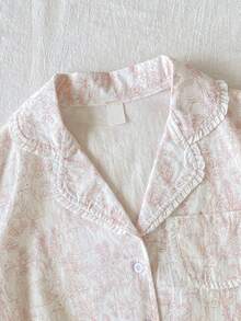 SHEIN Teen GirlLight Pink Line Rabbit & Floral Pattern Ruffle Collar Short Sleeve & Pants Casual Comfortable 2 Pieces Pajama Set - Pink - View 3