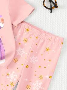 SHEIN 柔美公主粉，翩翩起舞迎接春夏，甜美可爱的公主风，闪耀着暮光雪花的亮片印花，女婴休闲舒适柔软圆领短袖T恤搭配宽松长裤，适合春夏日常、假日、节日、度假，感受春日气息，感受夏日氛围，春夏穿搭，轻松舒适，时尚女婴套装，休闲装，公主风花卉图案T恤套装，春夏套装，新款，清凉舒适，春日气息，夏日清凉，少女风 - 彩色 - 查看 6