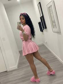 Slaydiva Women Two Pieces Set Light Pink Summer Casual School Back-To-School Y2k Clothes Loose-Fitting Round Neck Short-Sleeved T-Shirt+Pleated Skirt&Leggings - Pink - View 2