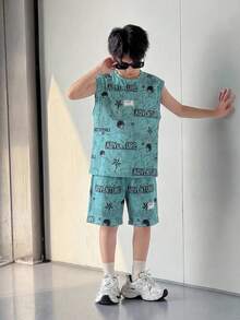 SHEIN Little Byeori 2件套儿童/青少年男童舒适休闲街头时尚字母印花连帽无袖背心和短裤套装，适合室内、室外、日常、运动、玩耍、派对、拍照、度假、春夏穿着。 - 灰色 - 查看 6
