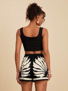 Travachic Women's Printed Woven Shorts, Spring/Summer Vacation - Black and White - View 2