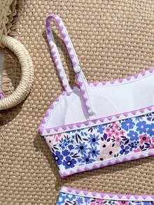 SHEIN Bộ bikini quây họa tiết hoa nhí cho bé gái tuổi teen, đồ bơi trẻ em màu xanh và tím tươi tắn với họa tiết hoa, bộ hai mảnh, thân thiện với da, nhanh khô, chống nắng, đồ bơi ngọt ngào cho bé gái trong kỳ nghỉ hè ở bãi biển và hồ bơi. Bộ bikini cho bé gái tuổi teen, đồ bơi hai mảnh cho bé gái tuổi teen, đồ bơi cho thiếu niên, bộ bikini hai mảnh cho bé gái tuổi teen, bộ bikini cho tuổi teen. - Màu tím - Xem 5