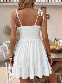 Swim Vcay Robe de plage à bretelles avec ourlet volant, effet patchwork en dentelle. Parfaite pour les vacances d'été à la plage - Blanc - Voir 3