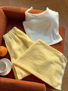 SHEIN Conjunto de 2 piezas de verano de lino amarillo para adolescentes: Camiseta sin mangas con adorno de encaje + Pantalones anchos de cintura alta, un conjunto casual y fresco, un imprescindible versátil y de moda - Multicolor - Ver 2