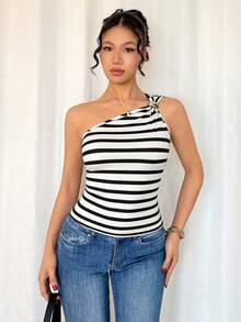 Blusa negra sexy de mujer con un hombro, sin mangas y con pliegues de metal - Blanco y Negro - Ver 6