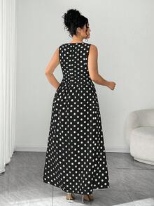 SHEIN Elenzya 大码女式波点印花方领无袖优雅连衣裙 - 黑色 - 查看 2