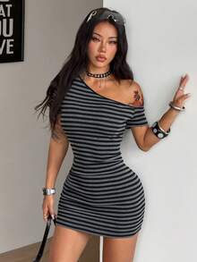 Coolane 女士四季皆宜街头风时尚Y2K简约基础款日常休闲弹力不对称领短袖迷你连衣裙 - 深灰色 - 查看 2