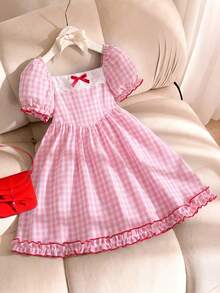 SHEIN Elladie kids 女童夏季新款露肩泡泡袖荷叶边蝴蝶结腰带格子A字可爱甜美公主裙 - 粉色 - 查看 6