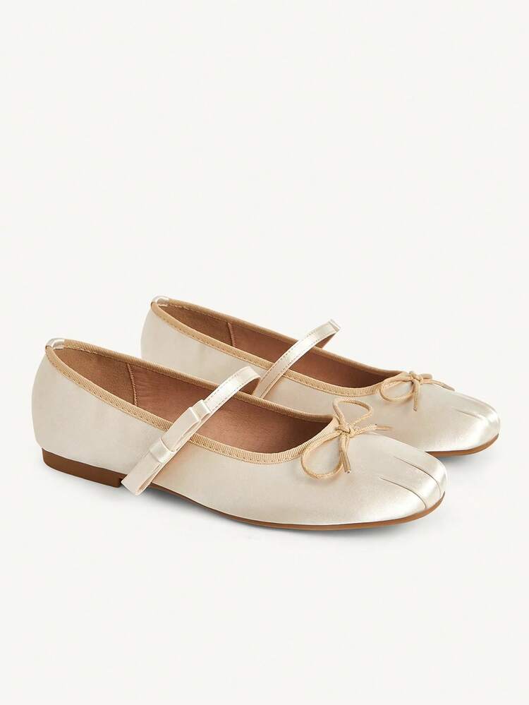 CUCCOO CHICEST Women's Flat Slip-On Shoes, Mesh Embroidery Square Toe Mules, Elegant & Charming Style Elegant Shoes Wedding Shoes