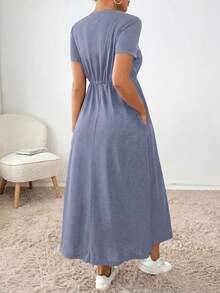 SHEIN Essnce Vestido casual de mujer de unicolor con cuello redondo, manga corta y lazo en la cintura - Neblina azul - Ver 2