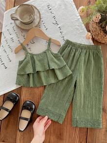 SHEIN Playful Pals 2件組 幼女鼠尾草綠夏季休閒度假波希米亞復古風 層次荷葉邊細肩帶背心上衣＋寬腿蕾絲下擺長褲 柔軟兩件套 - 綠色 - 查看 4