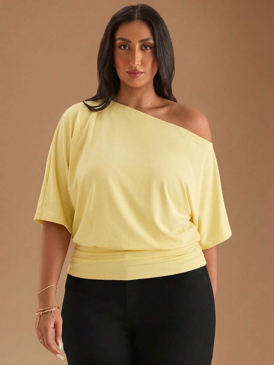 SHEIN BAE Áo thun đen dáng suông, vai lệch, đa năng, thích hợp mặc hàng ngày, hẹn hò, uống trà chiều, đi chơi với bạn bè, và phối được trong mọi dịp. - Vàng nhạt - Xem 1