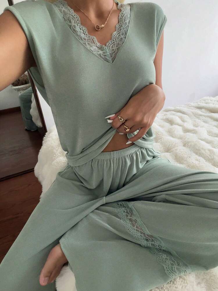 Women's Solid Color Lace Patchwork Top And Pants Pajama Set