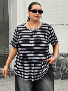 SHEIN CURVE+ 大码女式夏季休闲简约条纹T恤，户外上衣，休闲上衣 - 黑與白 - 查看 4