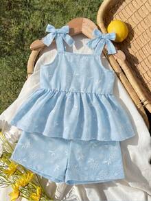 SHEIN Vintaside Kids 2件套女婴幼儿/新生儿0-3岁休闲日常可爱度假条纹蝴蝶结装饰吊带背心+短裤套装，春夏款 - 藍色 - 查看 3