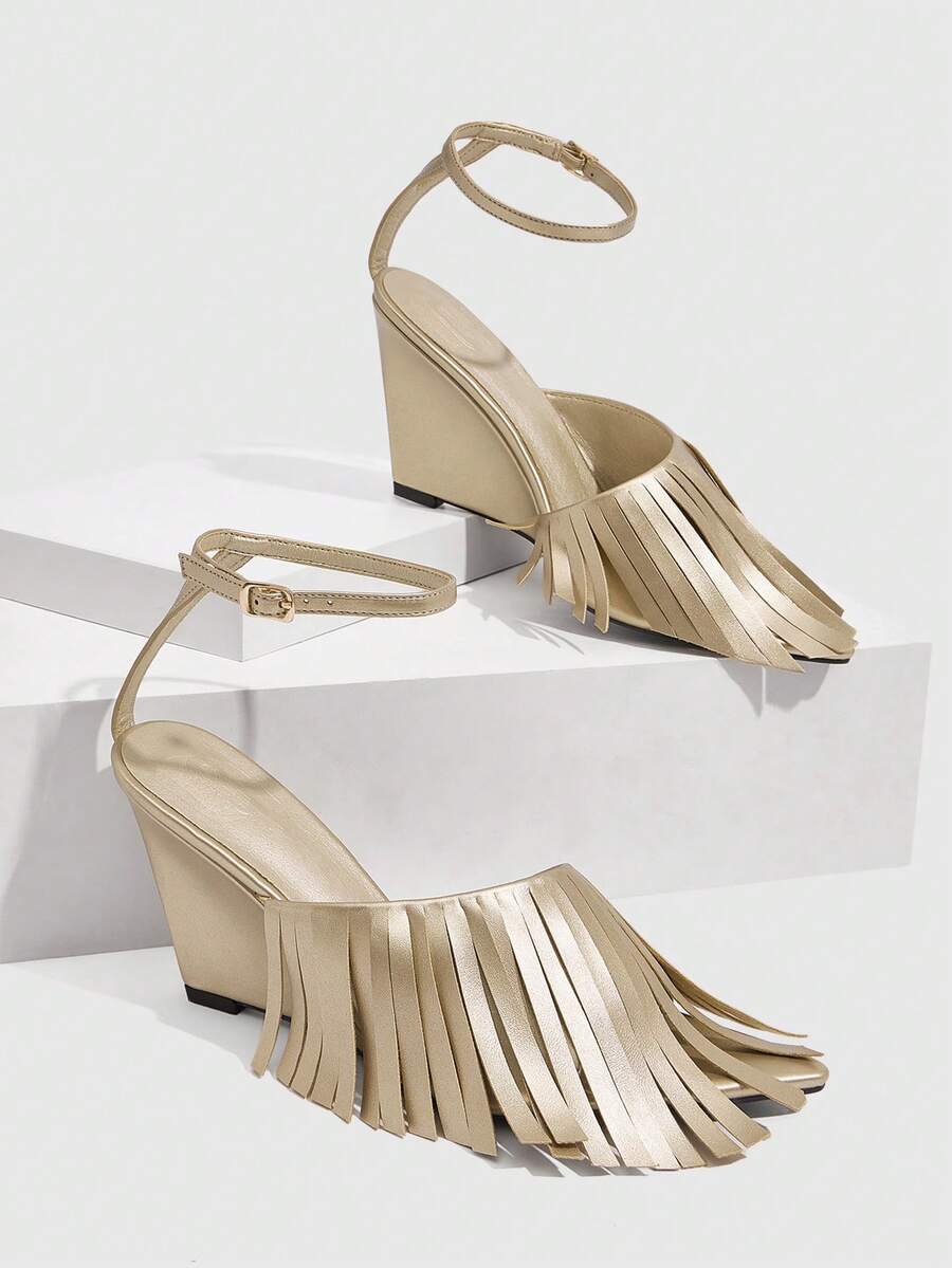 CUCCOO SZL Sandalias de tacón alto elegantes y de moda para mujer con diseño de borlas y hebilla, zapatos de primavera - Dorado - Ver 1