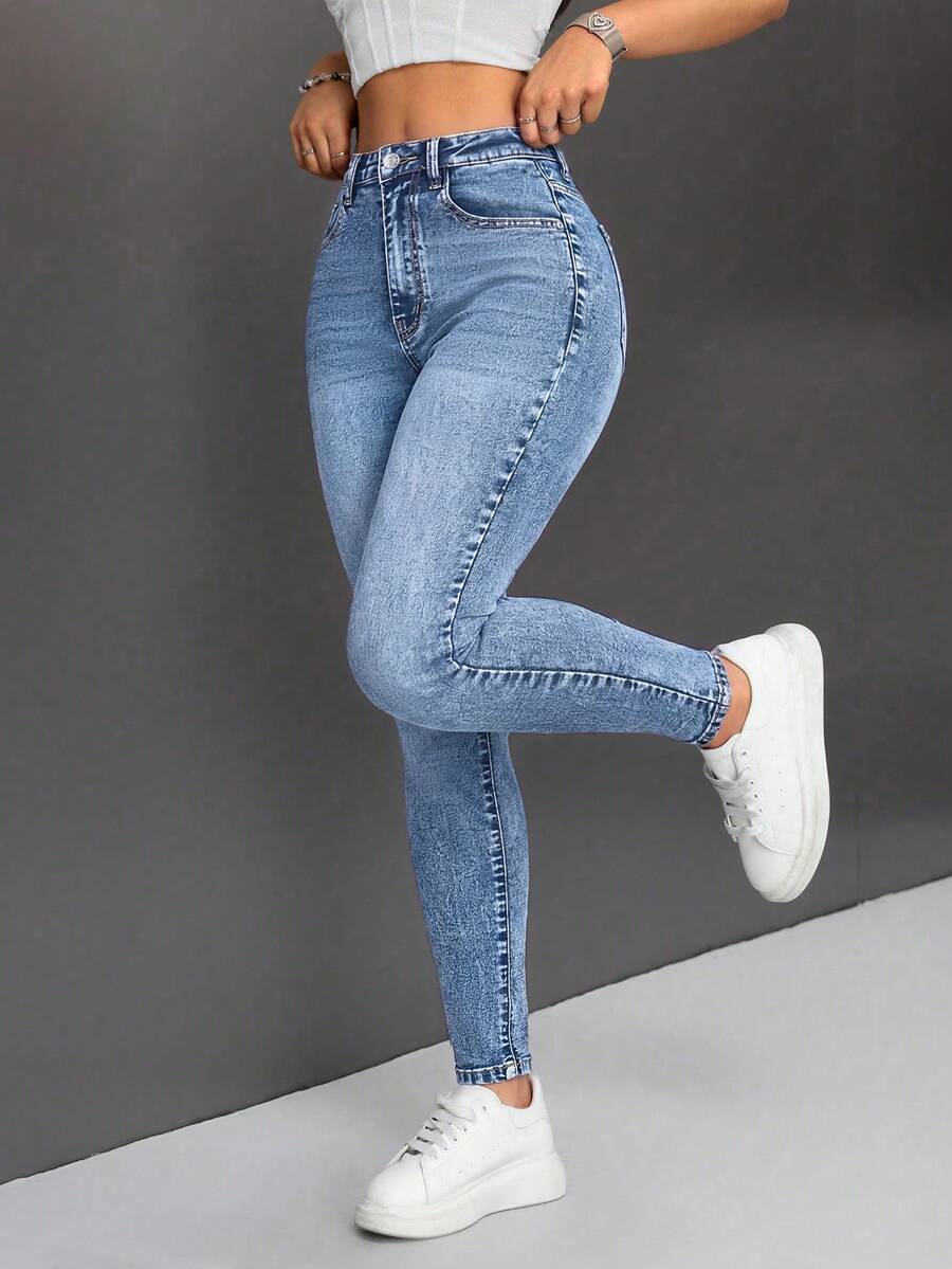 SHEIN PETITE 女款口袋修身休閒百搭牛仔褲,適合嬌小女性 - 淺色水洗藍 - 查看 1