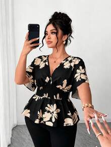 SHEIN Elenzya Plus Size Women V-Neck Raglan Sleeve Casual Blouse, Suitable For Outing, Party And Commute - Multicolor - View 7