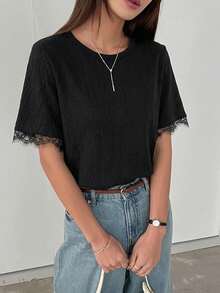 DAZY 女款夏季圓領短袖蕾絲拼接套頭休閒簡約T恤 - 黑色 - 查看 6