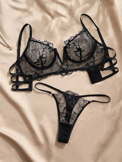 Charlaine 2pcs Embroidered V-Neck Lingerie Set