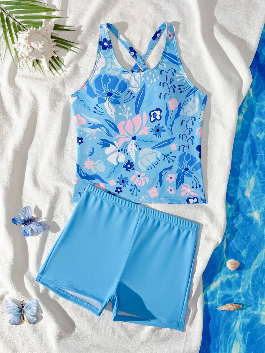 SHEIN 少女比基尼套装,无袖印花露脐上衣,渐变蓝粉抽象花卉图案,搭配纯紫色泳裤,时尚休闲优雅泳装,适合游泳、夏季度假、海滩、泳池派对等场合。 - 淺藍色 - 查看 1