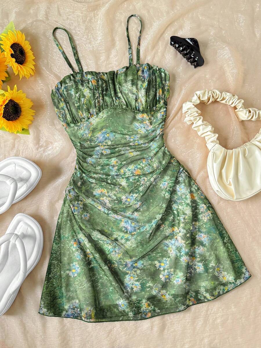 SHEIN 少女碎花荷叶边吊带沙滩度假连衣裙 - 綠色 - 查看 1