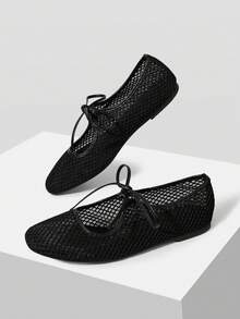 Mnmlis Women's Fashion Round Toe Strap Ins Style Flat Shoes - Black - View 5