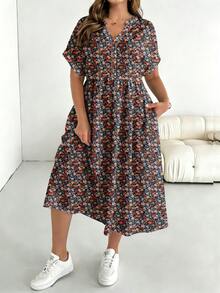 SHEIN Essnce 大码女式V领印花褶皱休闲派对连衣裙 - 彩色 - 查看 3