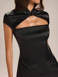SHEIN BAE Chân váy ngắn bằng satin khoét rỗng lấy cảm hứng từ sườn xám, kiểu dáng Trung Hoa gợi cảm, quyến rũ, thích hợp cho các buổi hẹn hò và tiệc tùng. - màu đen - Xem 7