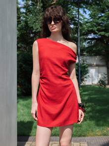 SHEIN Luminelle Đầm ngắn dáng chữ A xếp ly bất đối xứng vai bằng vải lanh màu đỏ mới dành cho nữ mùa xuân/hè. - Đỏ - Xem 7