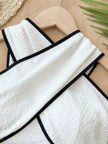 Travachic Contrast Trim Halter Backless Wrap Sleeveless Blouse For Women - Black and White - View 3