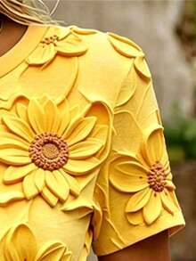 SHEIN LUNE 女士户外休闲运动上衣，夏季新品，户外休闲服，黄色，花卉3D刺绣设计，女士短袖T恤 - 彩色 - 查看 4