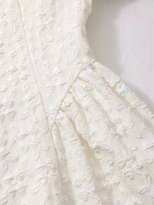 SHEIN Đầm ngắn tay màu mơ thanh lịch kiểu cổ điển cho bé gái, đầm jacquard cổ vuông tay cánh hoa mùa xuân/hè, đầm dự tiệc sinh nhật. - Màu be - Xem 6