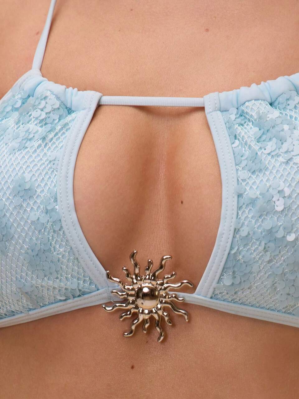 Top de Maiô Bikini com Detalhe de Recorte Franzido com Cordão de Lantejoulas, Verão, Férias, Praia, Boho, Ibiza, Roupa de Férias Thalassa