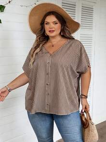 SHEIN CURVE+ 大码女式条纹蝙蝠袖短袖单排扣休闲衬衫 - 摩卡棕 - 查看 6