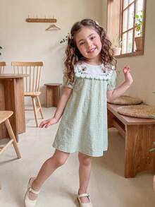 SHEIN Vintaside Kids 2026 SS Summer Baby Girl Cute Casual Pastoral Floral Embroidered Plaid Dress, Soft & Comfortable Fabric, Travel Essential - Green - View 2