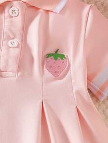SHEIN 女嬰粉色夏季可愛草莓刺繡POLO領短袖洋裝，輕盈休閒A字裙，柔軟面料，適合日常穿著與生日 - 粉色 - 查看 6