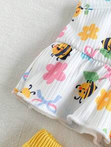 SHEIN Playful Pals 2件套新生女婴蜜蜂花卉蝴蝶结印花无袖吊带背心+松紧腰短裤套装，含发带，清新甜美活力可爱休闲风，适合夏季户外活动、购物、公园、旅行、派对等场合。 - 黃色 - 查看 3