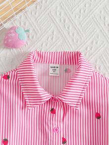 SHEIN 女童可爱时尚休闲百搭翻领粉色条纹草莓图案落肩宽松长袖衬衫，校园风返校季 - 粉色 - 查看 3