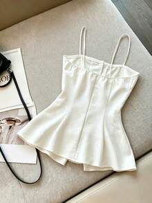 SHEIN Franclia 女款白色夏季優雅修身細肩帶上衣，配木製鈕扣，適合早午餐派對、休閒度假海灘穿搭、辦公上班服裝 - 杏色 - 查看 2