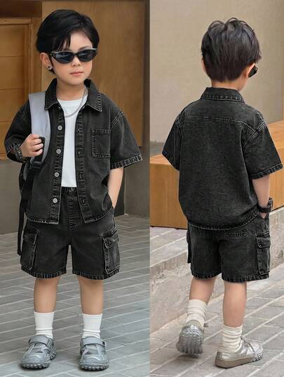 SHEIN Bộ 2 món gồm áo sơ mi và quần short denim màu xám dáng rộng dành cho bé trai.